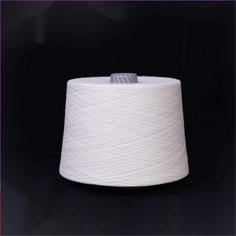 100 % kardierte, ringgesponnene Xin Jiang-Baumwolle 32S zum Weben und Stricken